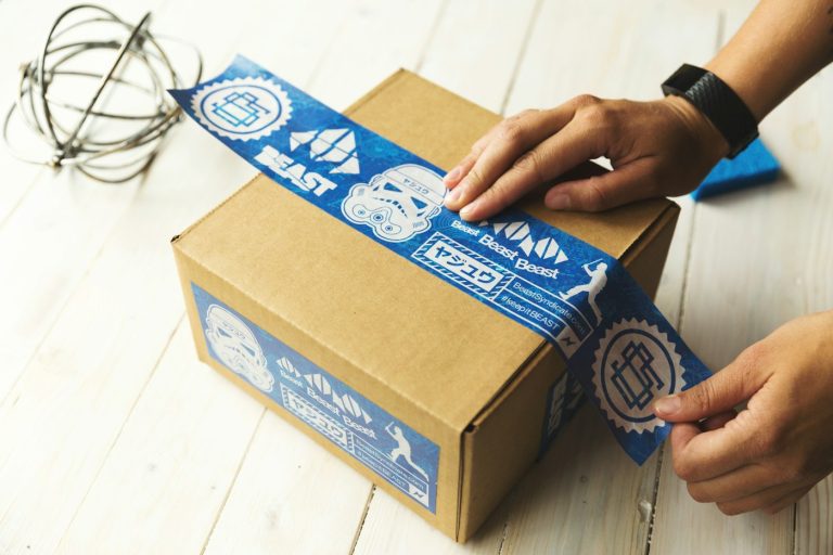 Packing a parcel